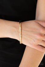 Load image into Gallery viewer, Watch Out For Ice-Gold Bracelet #0029
