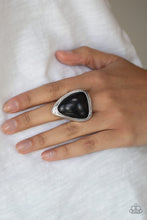 Load image into Gallery viewer, Stone Scene-Black Ring #0042
