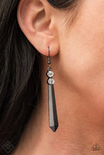 Load image into Gallery viewer, Sparkle Stream-Black Earring #0001
